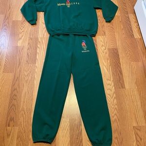Vintage green sweatshirt and sweatpants set commemorating the Atlanta 1996 XL